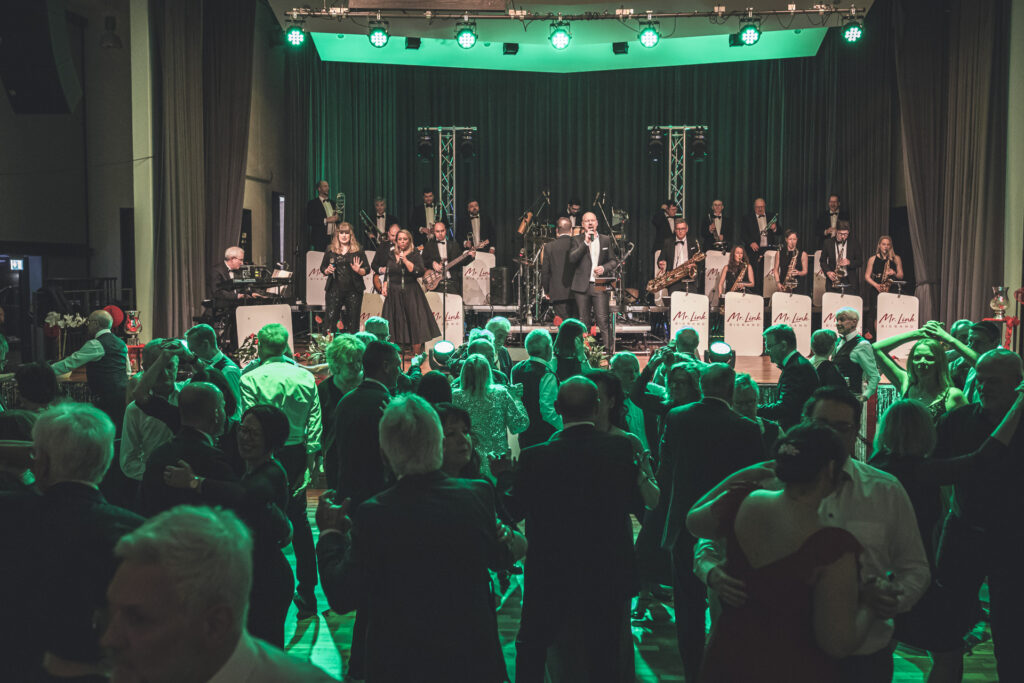 Schwarz-Weiß-Ball Gundremmingen